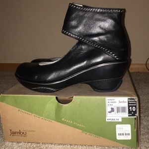 Jambu Roxbury shoe.  Size 10. Black.